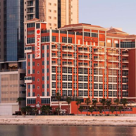 Ramada By Wyndham Manama City Centre Esterno foto