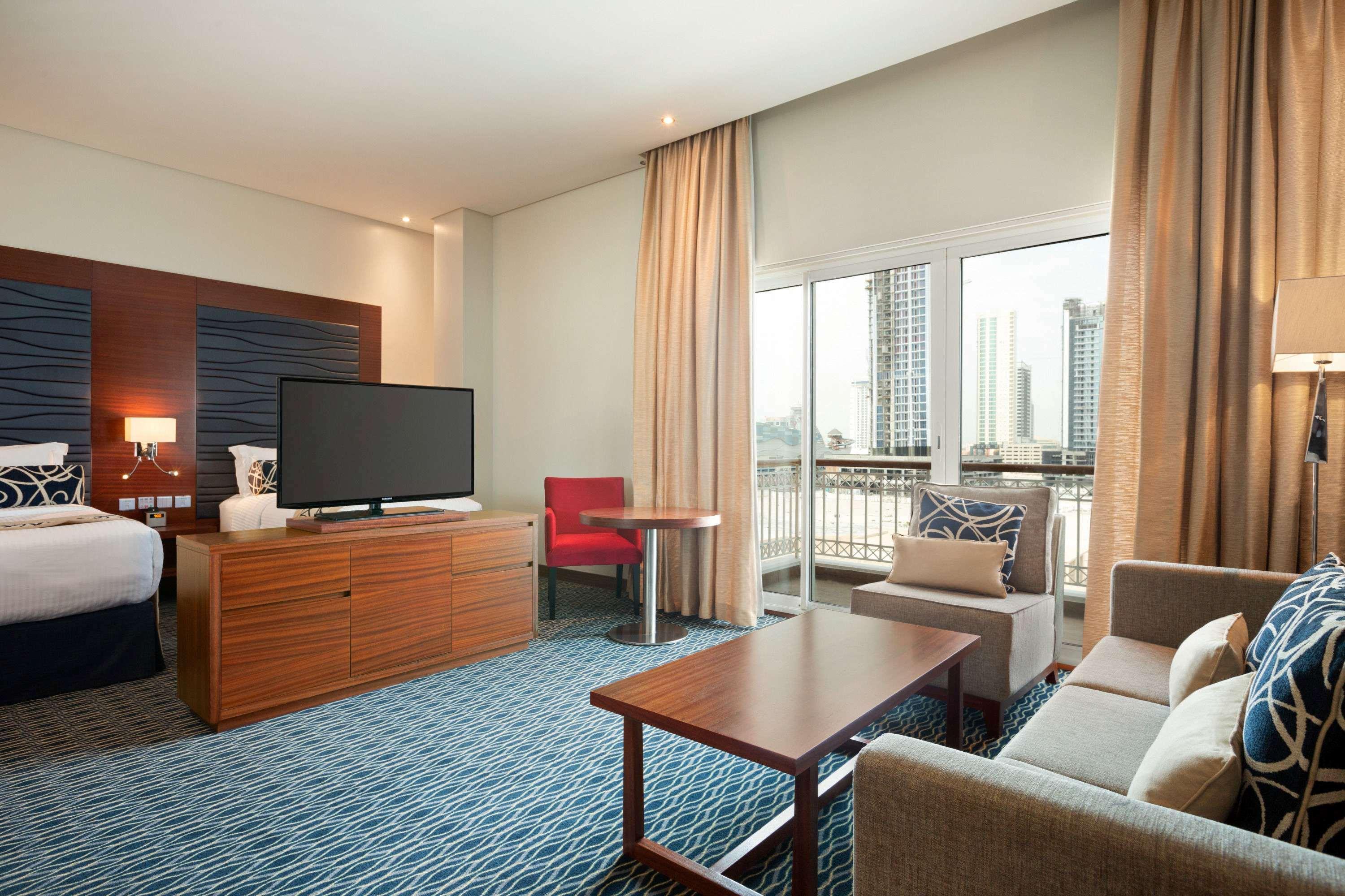 Ramada By Wyndham Manama City Centre Esterno foto