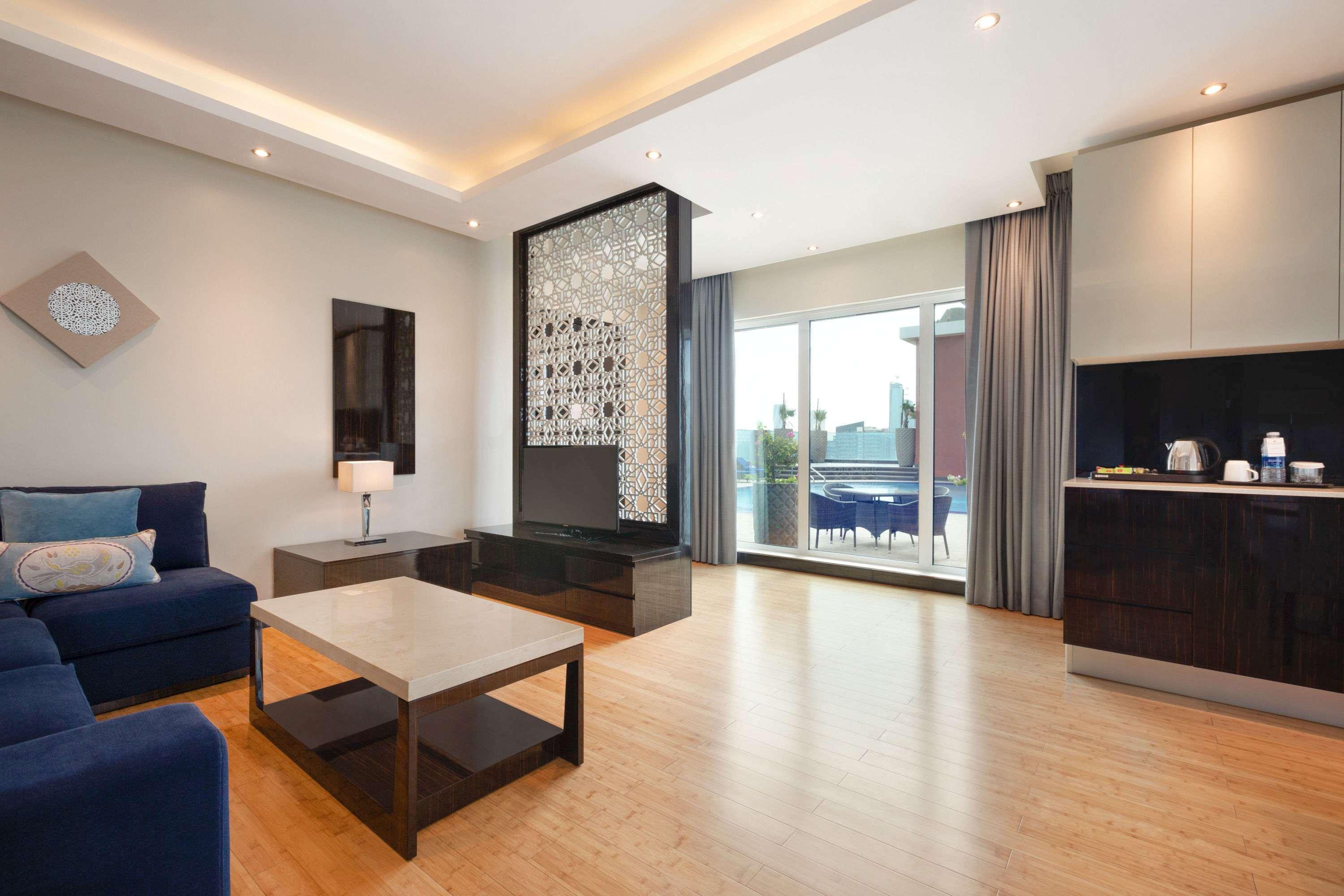 Ramada By Wyndham Manama City Centre Esterno foto
