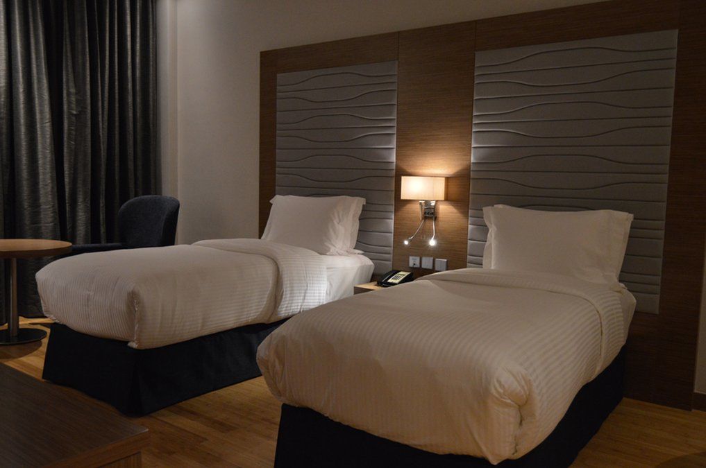 Ramada By Wyndham Manama City Centre Esterno foto